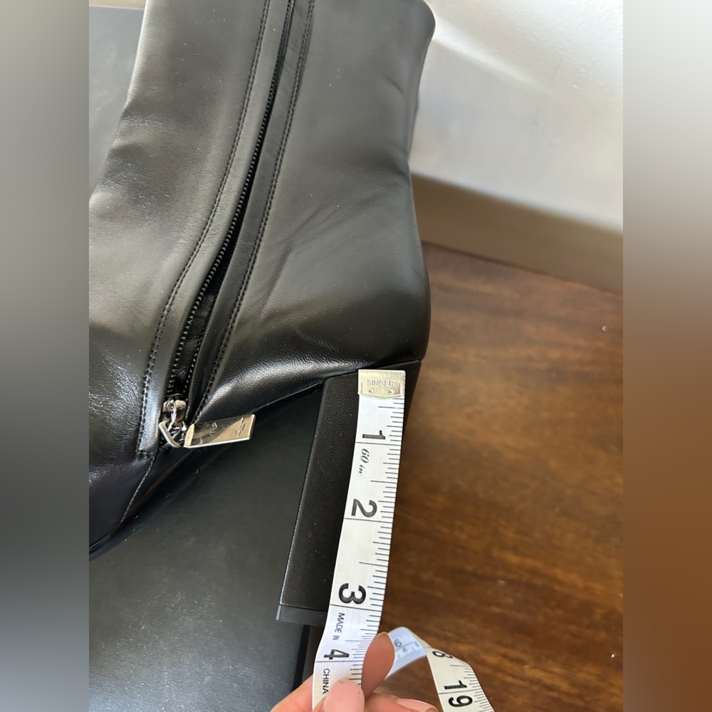 SAINT LAURENT LOU BOOT SIZE 38 
New with box and dust bag - Picture 4 of 6